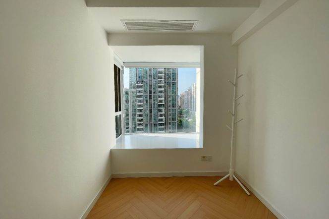 Changping Rd metro/3br2bt/central AC/floor heat/oven/free club/tennis court/pool