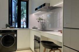 Nice Compound+Modern&Bright 1Bdr 1Bath Apt+Nice View+L1/7 Chang Shu Rd+2F Walk Up