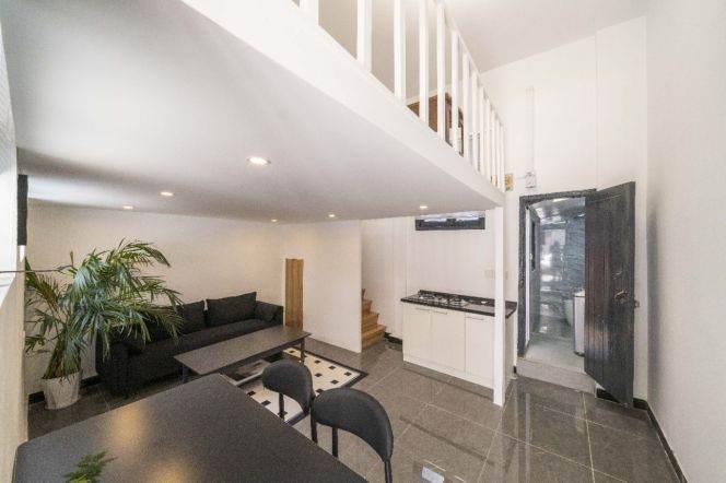 Hengfu Gem: Charming LOFT & Courtyard | Viral Location & Great Transport | 5,900 RMB