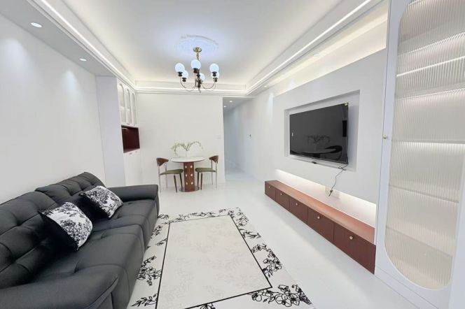 Zhongshan park 1BR apartment with yard