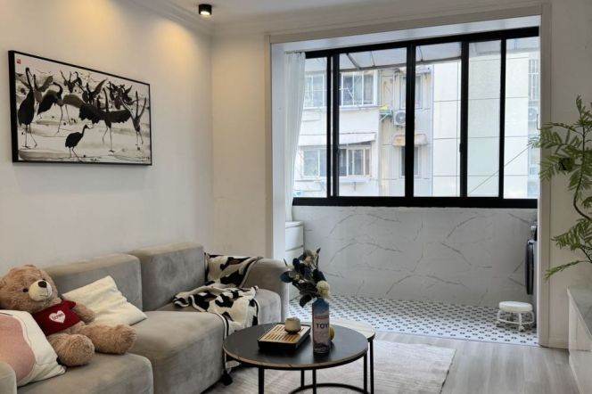 Standard 1br-1livr 60Sqm | Zhongshan Park & Loushanguan rd Metro 8K