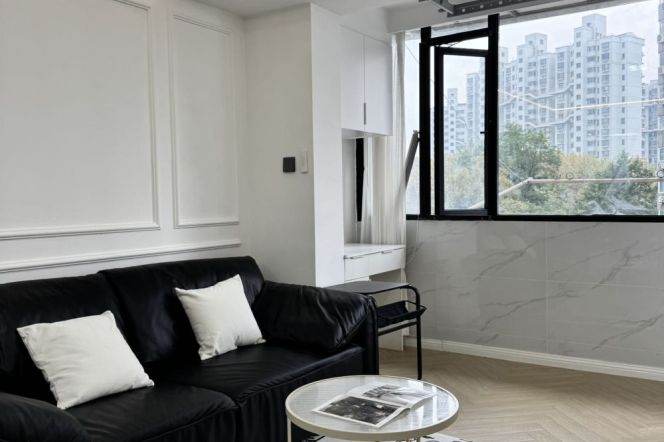 Bright 1Br +Elevator + All south | Zhongshan Park Metro L2/3/4 | 8.8K