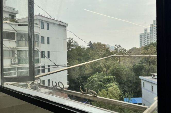 Bright 1Br +Elevator + All south | Zhongshan Park Metro L2/3/4 | 8.8K