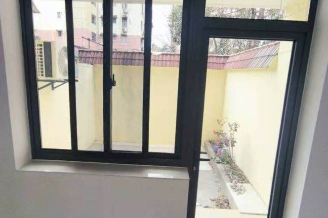 Nice 1br with garden near line2 &East China Normal University for long&short rent