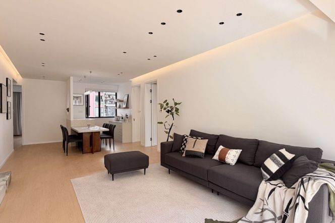 Just renovated brand new 3 br with big oven dish washer nice modern decoration M11/13 