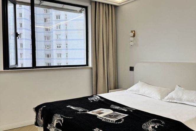 Bright 1Br +Elevator + All south | Zhongshan Park Metro L2/3/4 | 8.8K