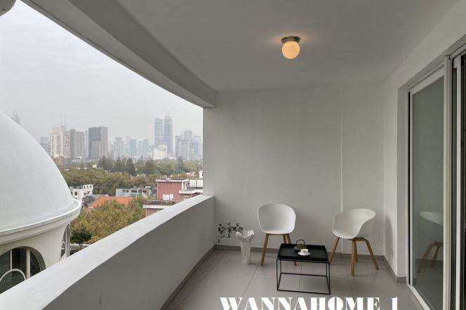 Spacious&Modern 3Bdrs 2Baths Apt+Huge Open Balcony+Awesome View+Top Compound