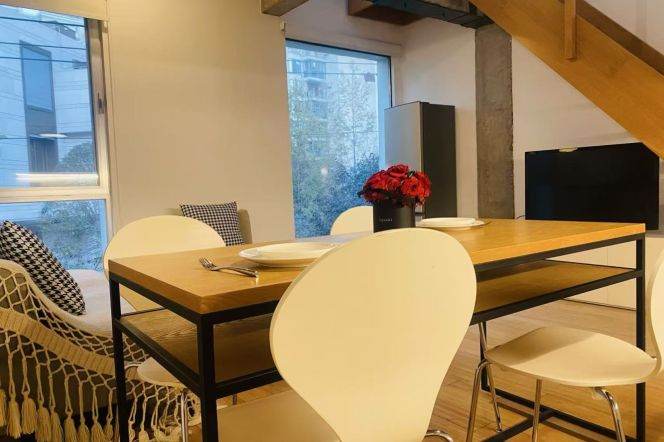 1BR loft near Jiao'tong University and Dong'hua University can long and short lease