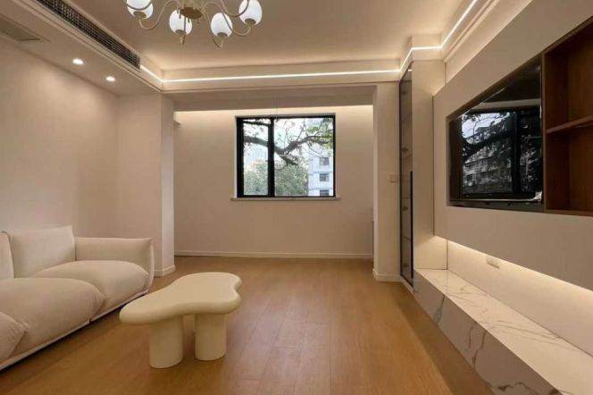 Zhongshan Park Station Elevator 1Br Line2/3/4