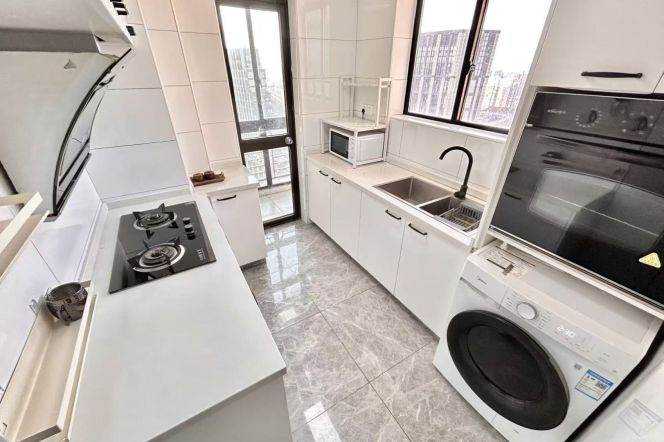 Zhongtan rd elevator 2BR apartment