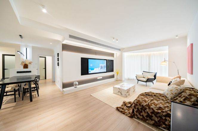 3BR 2BTH w/ Balcony nr Yuyan Garden M10/14