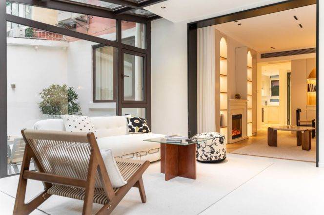 Beautiful 2Br near Iapm,big garden,