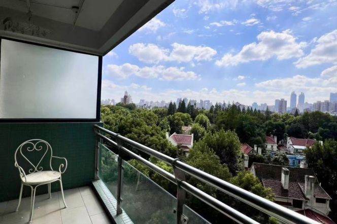 Valuable 3Brs in Central Residence