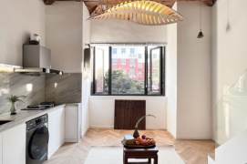 Modern 1+1BR Loft Old House Next to Changshu Rd Station