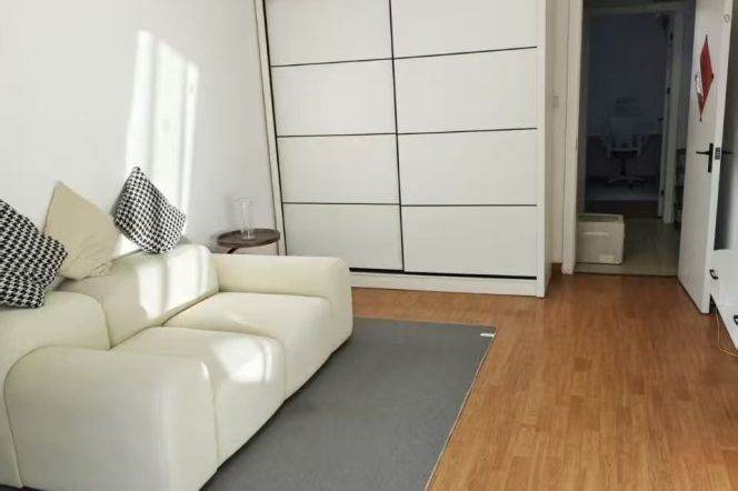 Zhongshan park 1BR apartment