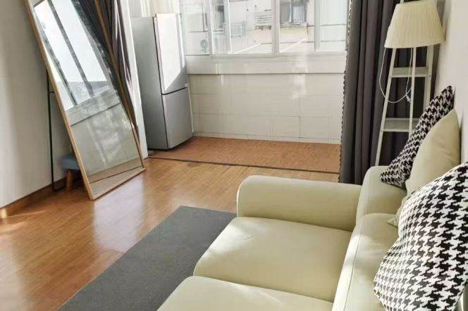 Zhongshan park 1BR apartment
