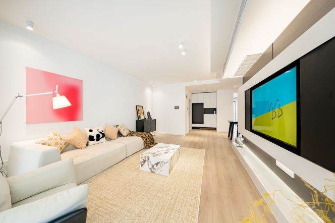 3BR 2BTH w/ Balcony nr Yuyan Garden M10/14