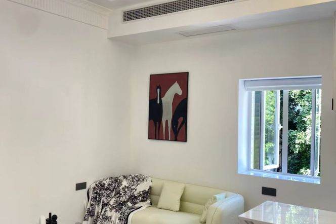 Bonny House close to Xujiahui Park