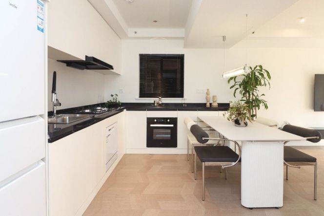 Jingan 2+1brs 130sqm floor heating 