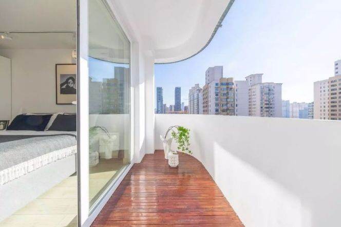 Super nice price & condition 2Br,Xintiandi,floor heating.