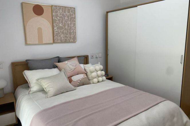 2BR 2baths near SISU(ESSCA）and Shanghai Uni Yan'chang campus can long and short lease