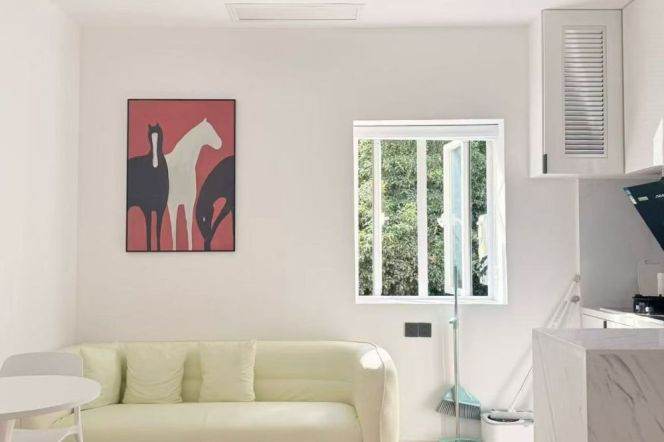 Jiaotong University 1BR apartment