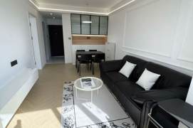 zhongshan park station one bedroom