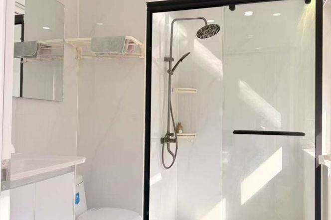 Jiaotong University 1BR apartment