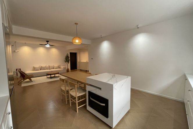 Spacious 4Br,Nr Zhong Shan Park station,L2,3,4