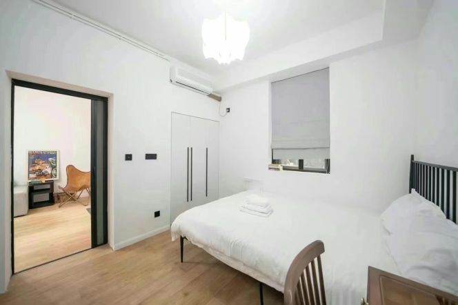 Nice yard 1Br/1Lr/1Bt apt nr Jiaotong university,M10/11