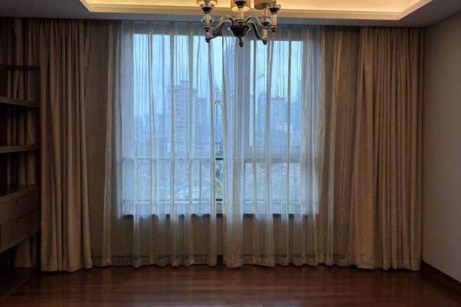 Middle Huaihai rd elevator 3BR 2BATH apartment