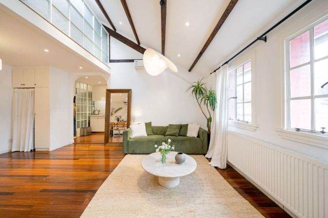  Comfy 3br with wall heating nr South Shaanxi Rd    L1/10/12