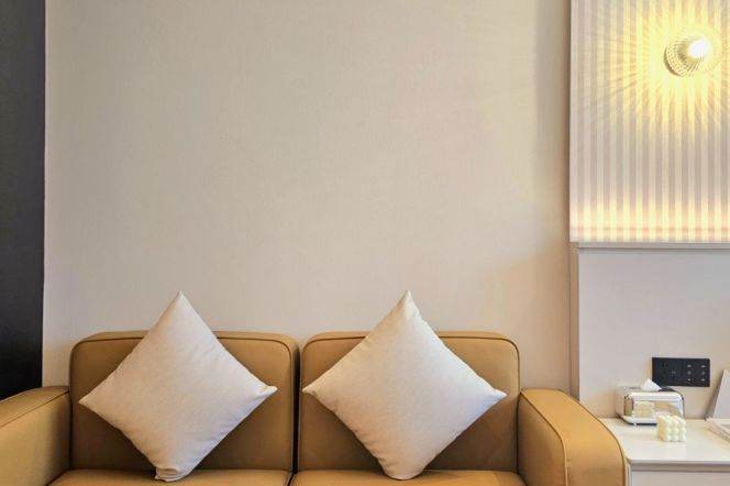 1br service apt with free breakfast Near Zhenping Rd Station (Line 7)