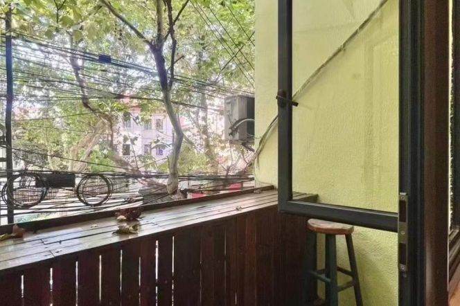 Bright 2BR Old House w/Balcony+Heating nr IAPM