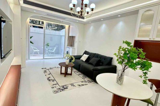 Big yard+spacious 1br 2lr/cozy&clean/nice location,Zhongshan park@L2/3/4