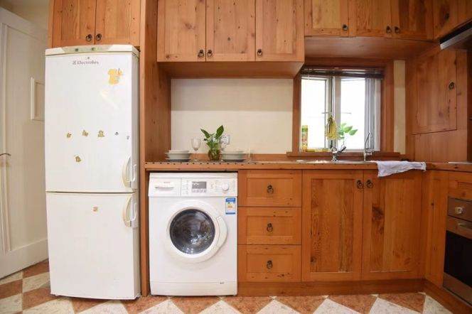 1 br near L2/L12/L13 west nanjing rd station