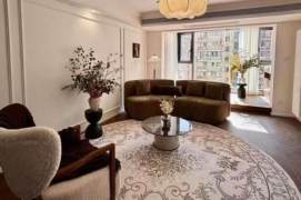 Beautiful 3brs&2baths@elevator in Huangpu District