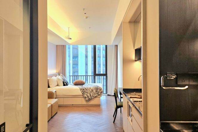 1br service apt with free breakfast Near Zhenping Rd Station (Line 7)