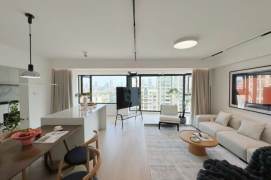 modern big 3brs floor heating nice good good bar in Xintiandi 31.5K