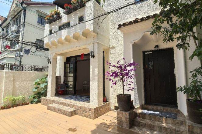 3-story lane house w/ Garden nr ZhaoJiaBang RD M7/9