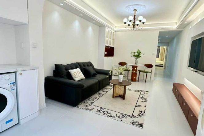 Big yard+spacious 1br 2lr/cozy&clean/nice location,Zhongshan park@L2/3/4