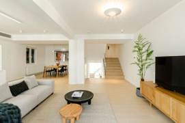 very beautiful duplex 3 brs big living room floor heating open kitchen near line 9,12