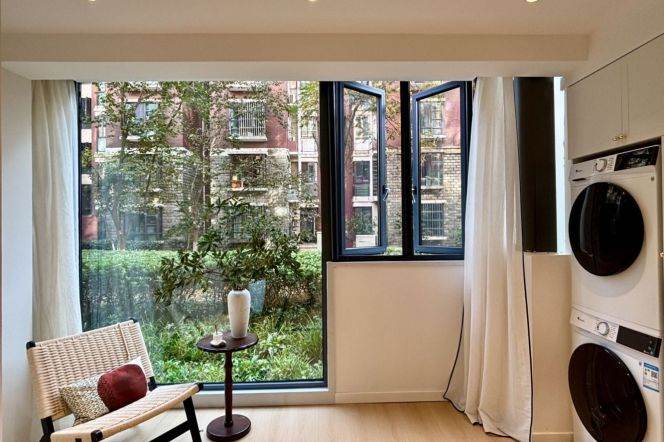 2Bedrooms 2Baths Apt/Modern&Bright /L11/15 East Wuwei rd/Liziyuan