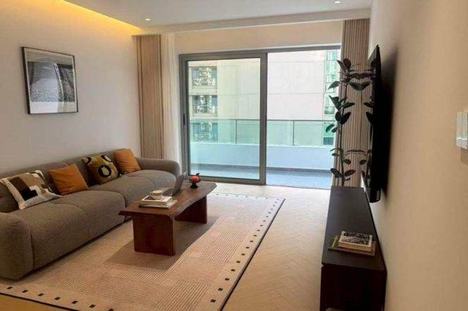 2BR 2TH w/ Balcony near ChangPing Rd M7