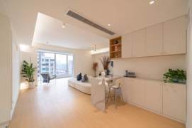 Price Reduced. Xuhui Top Floor Duplex，290㎡ French Style Beauty That Totally Wins Me Over