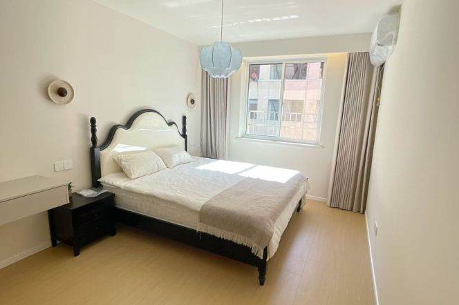 Cozy apt with new renovation Jiaotong university MTR