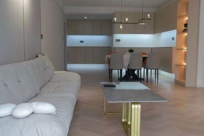  Renovated 2br apt nr People's Square L1/2/8 