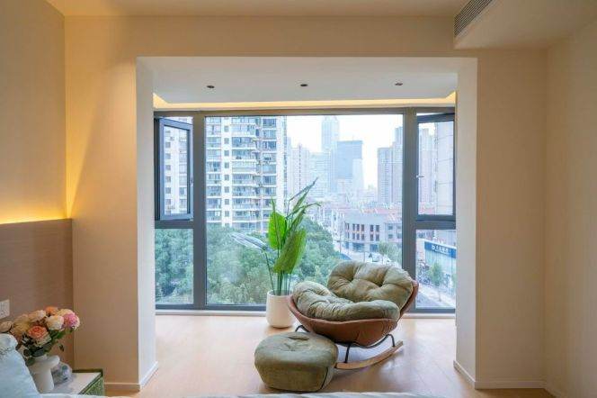 Xinzha Rd metro/2br2bt/central AC/floor heat/oven