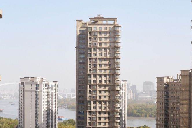 Xuhui Riverside View House, with three outdoor balconies, enjoys abundant sunlight，L 7-12
