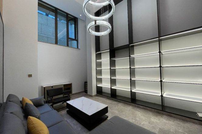 New house, Zhonghai Jianguo Li, rare duplex, super large space with basement，L 8-10